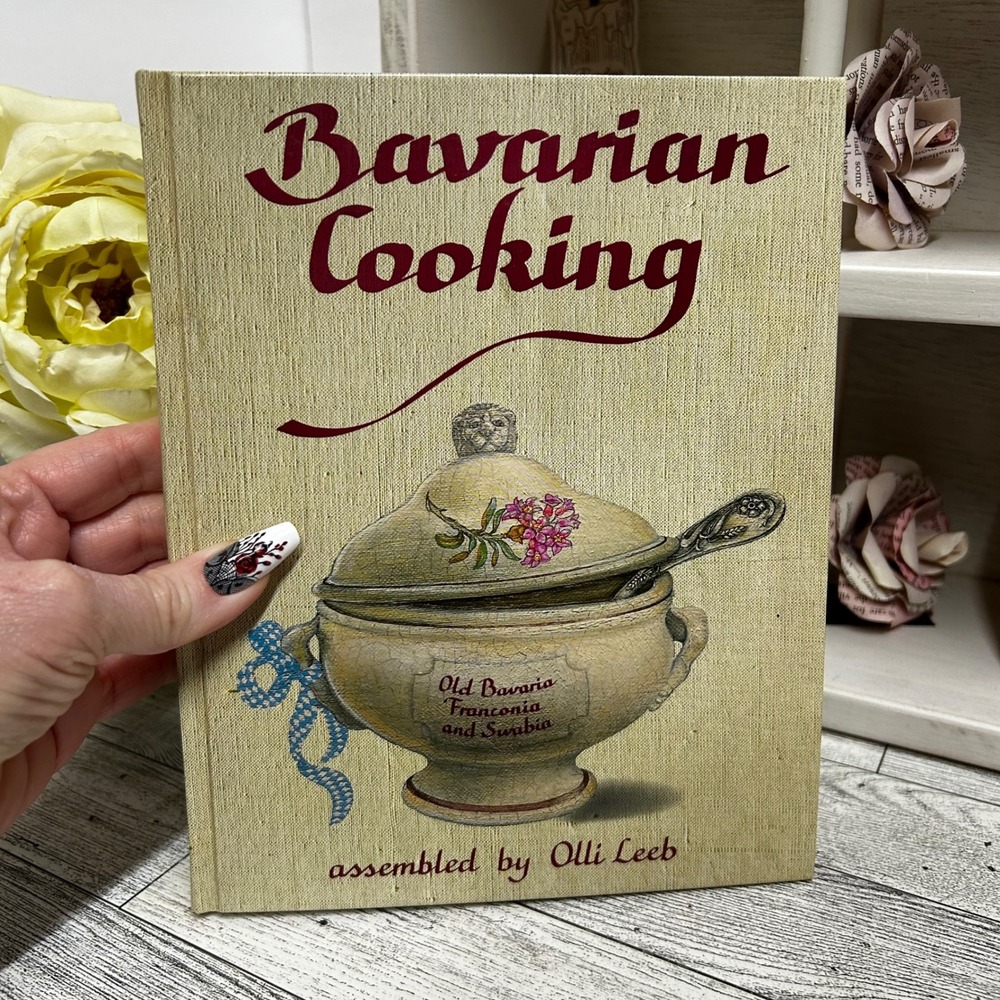Bavarian Cooking Olli Leeb 1978 Hardcover Traditional German Recipes Map Vintage